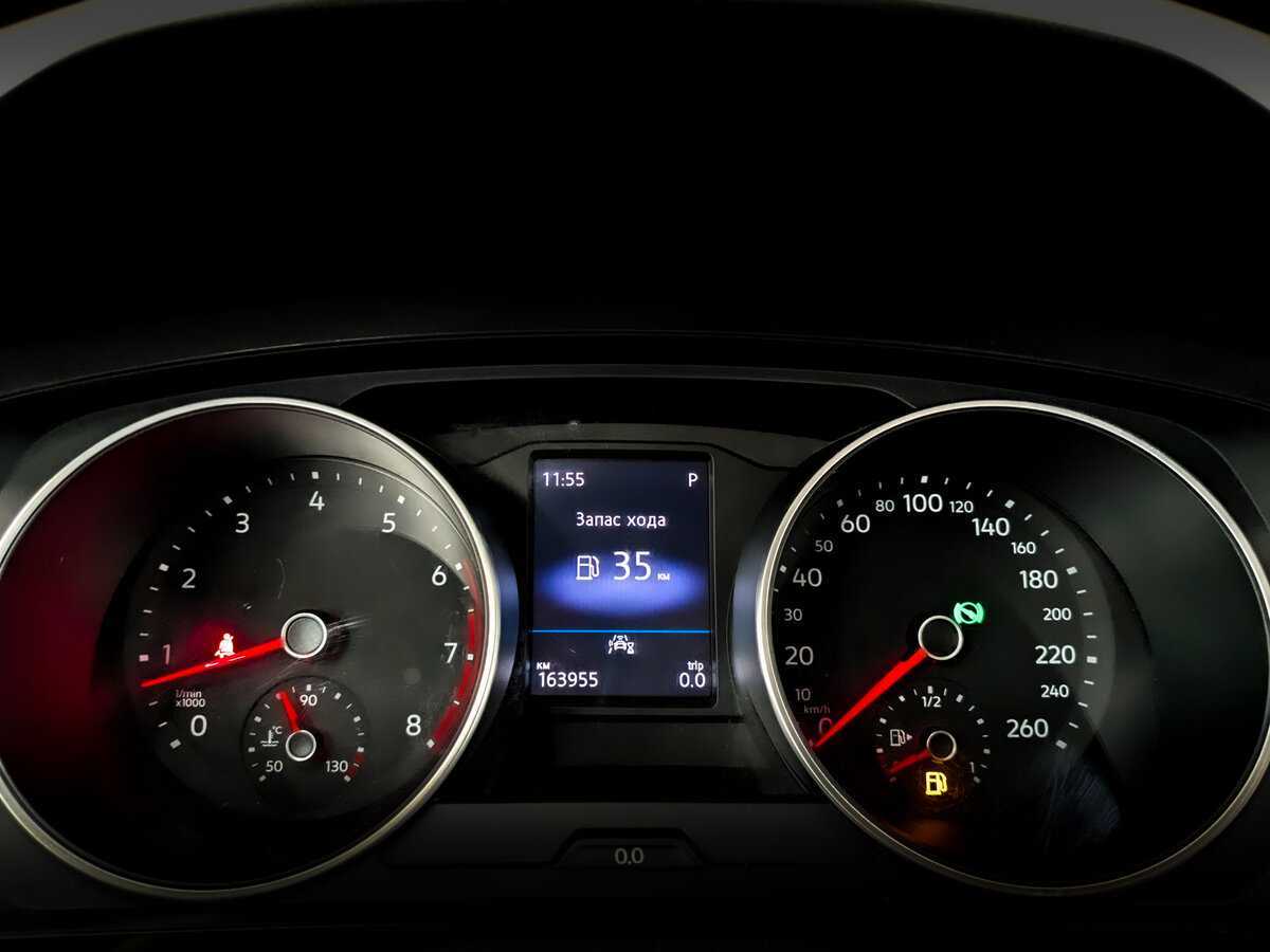 Б/У Фольксваген Тигуан 2021 года. Фото: #11