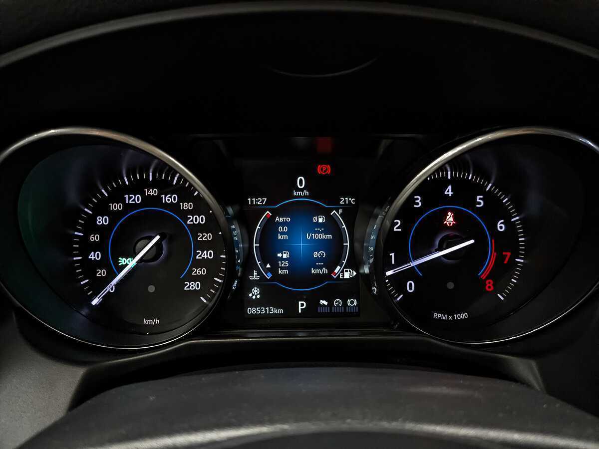 Б/У Ягуар ИксФ 2017 года. Фото: #13