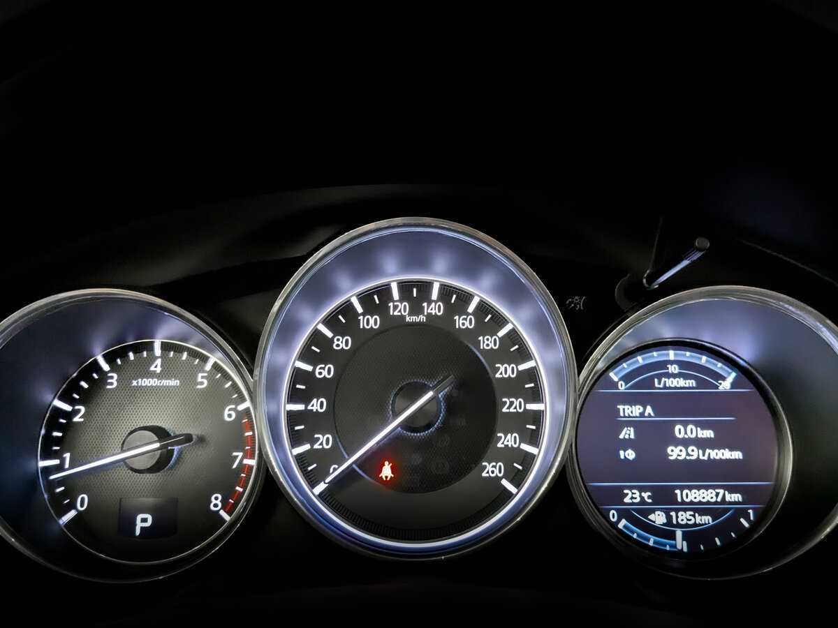 Б/У Мазда Ц-Икс-5 2017 года. Фото: #12