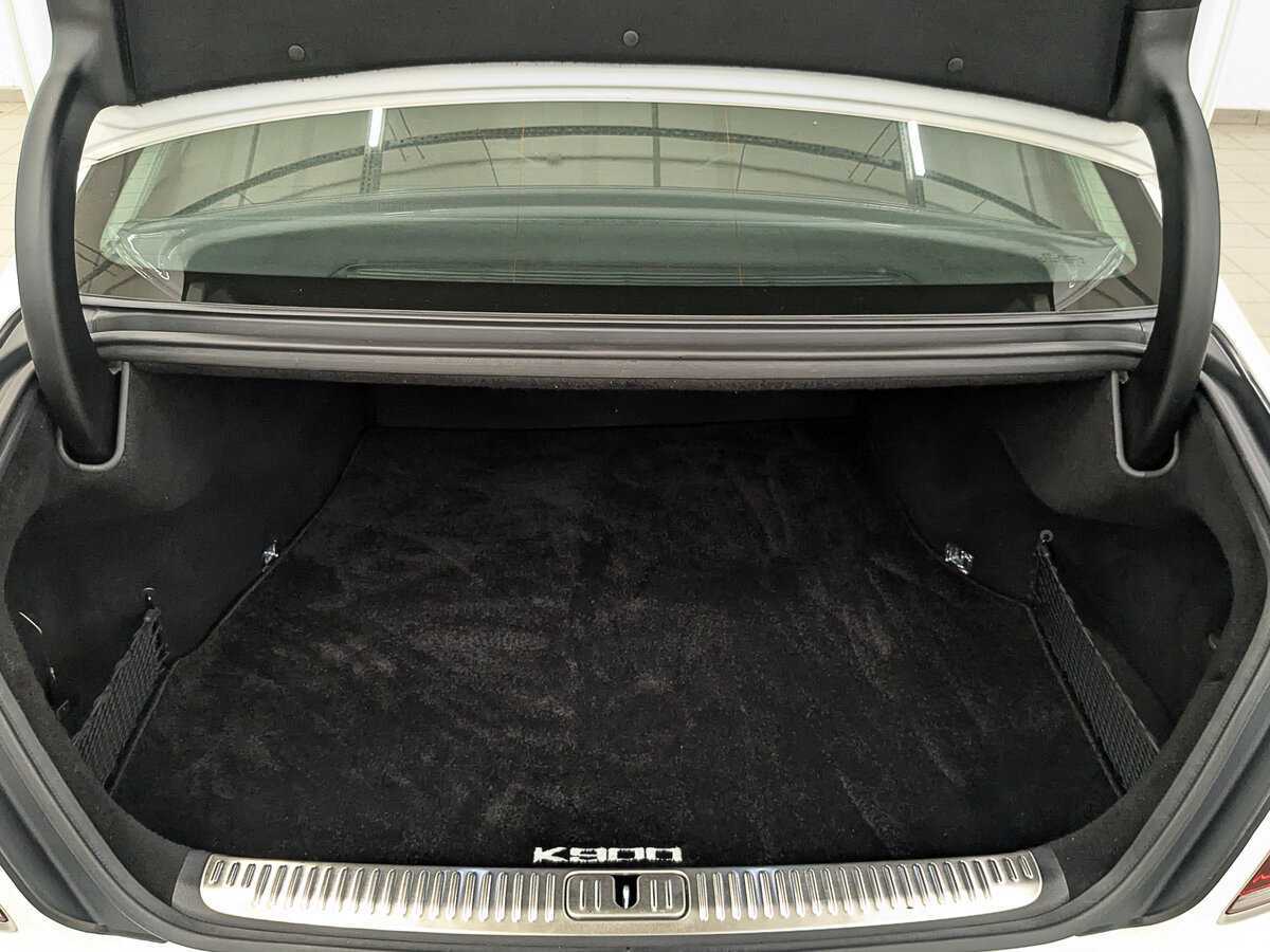 Б/У Киа К900 2019 года. Фото: #9