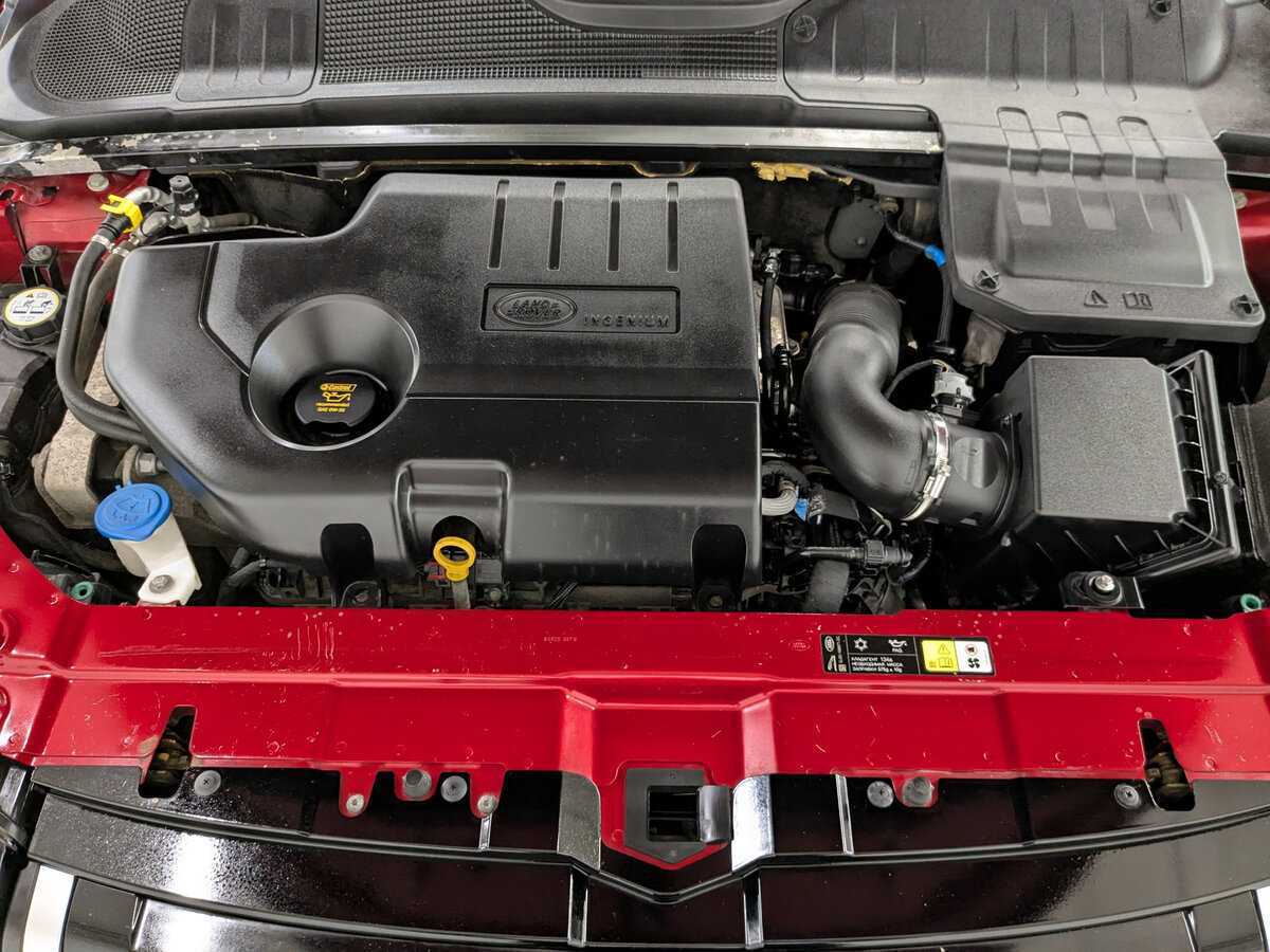 Б/У Лэнд Ровер Рэнж Ровер Эвок 2017 года. Фото: #8