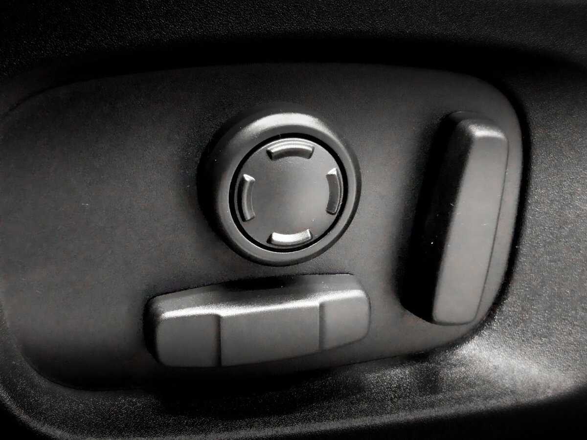 Б/У Лэнд Ровер Рэнж Ровер Эвок 2017 года. Фото: #18