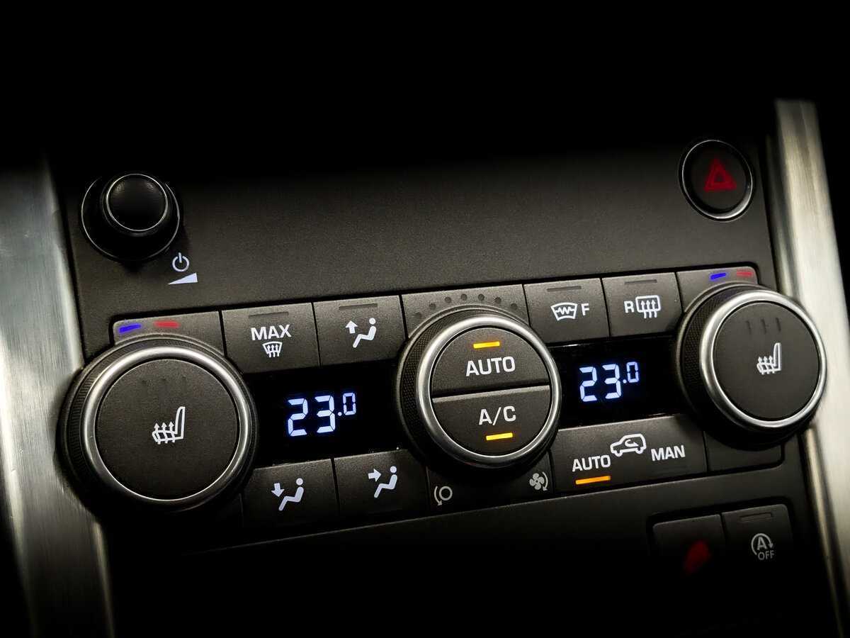 Б/У Лэнд Ровер Рэнж Ровер Эвок 2017 года. Фото: #24