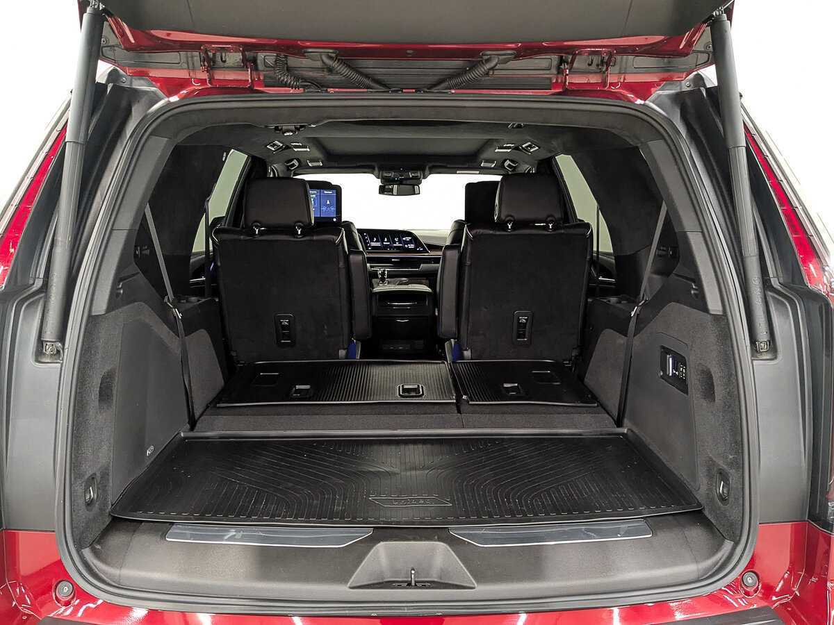 Б/У Кадиллак Эскалэйд 2021 года. Фото: #9