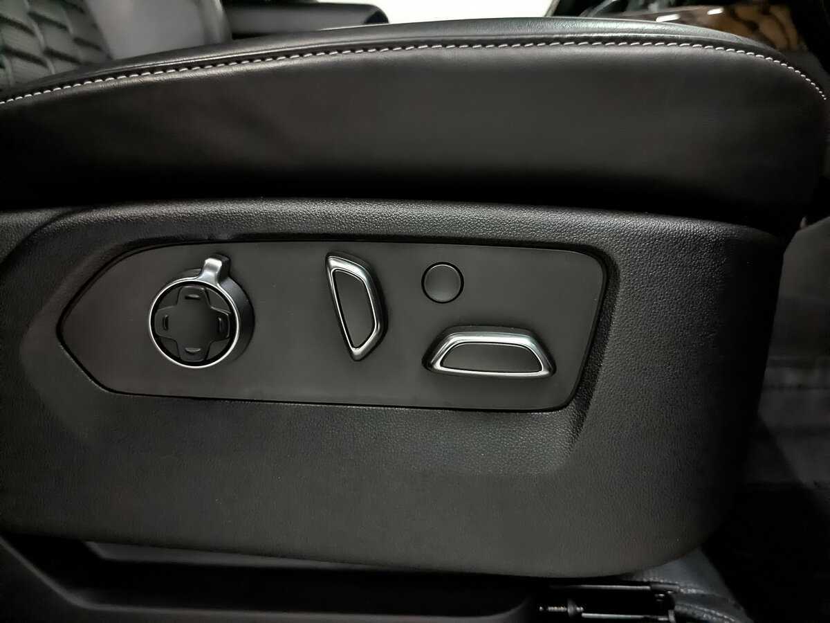 Б/У Кадиллак Эскалэйд 2021 года. Фото: #22