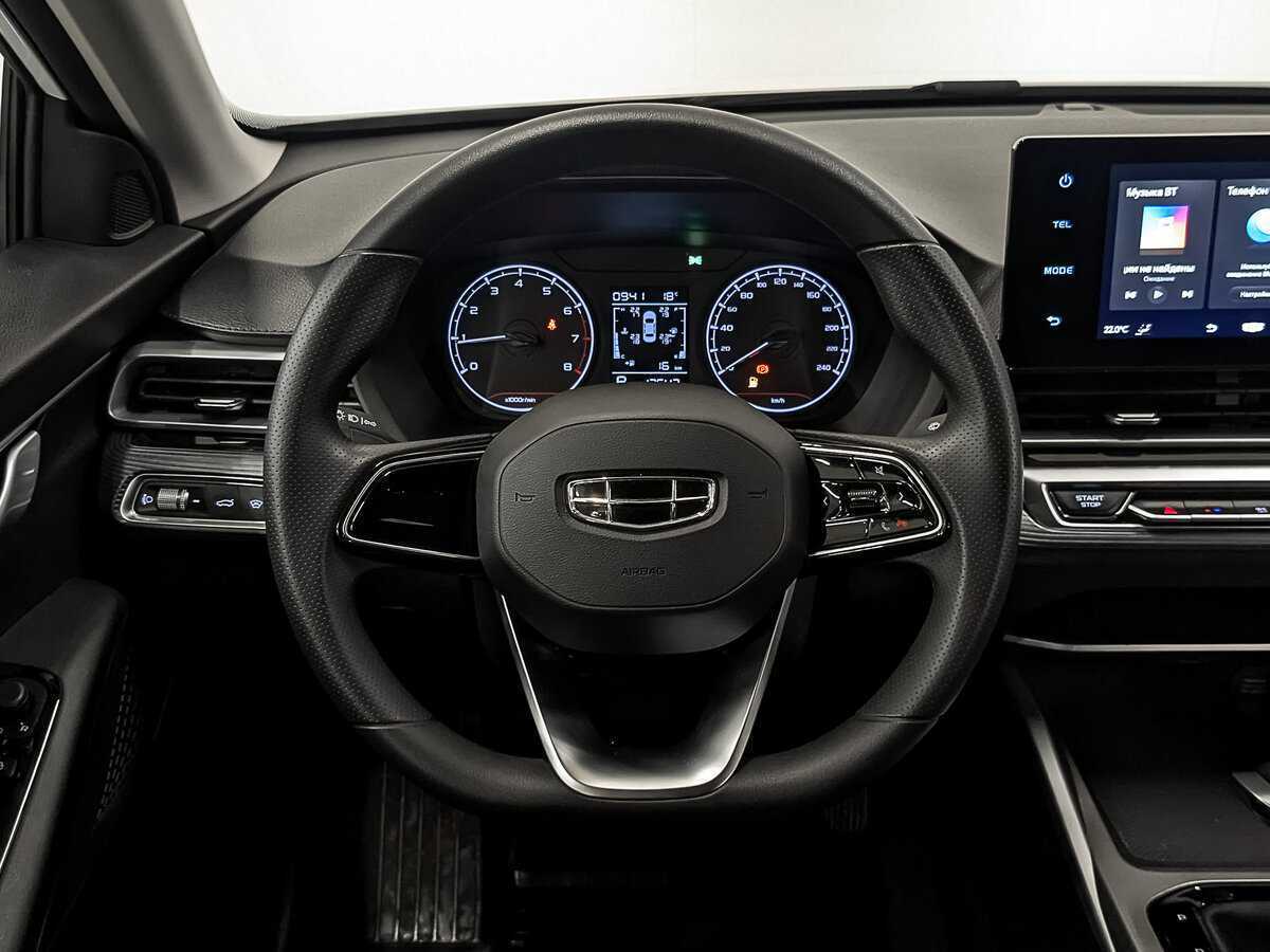 Б/У Джили Эмгранд 2024 года. Фото: #19