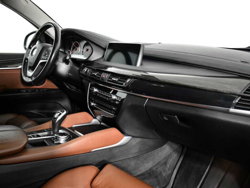 Б/У БМВ Икс6 2016 года. Фото: #8