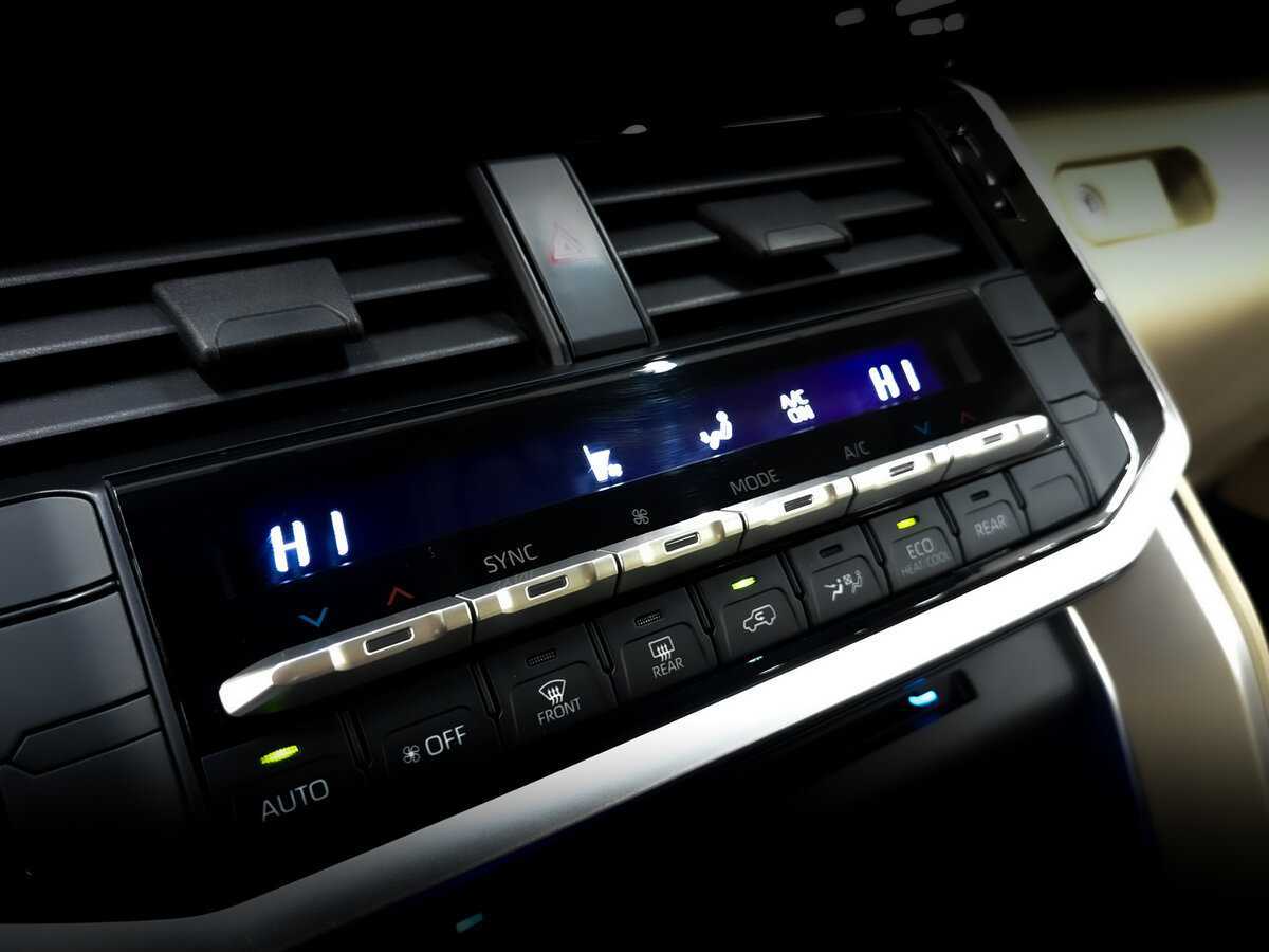 Б/У Тойота Лэнд Крузер 2022 года. Фото: #26