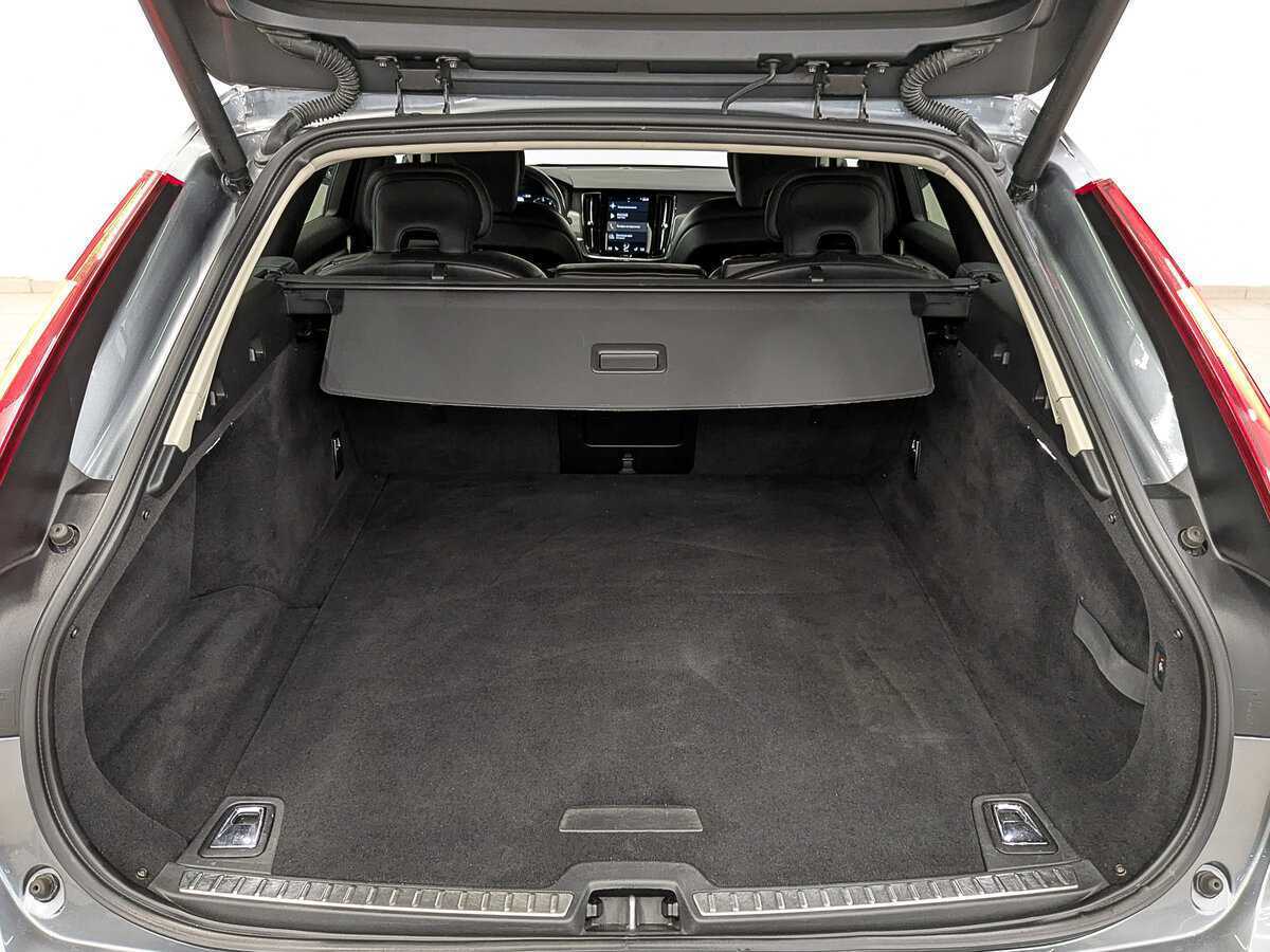 Б/У Вольво В90 Кросс Кантри 2018 года. Фото: #9