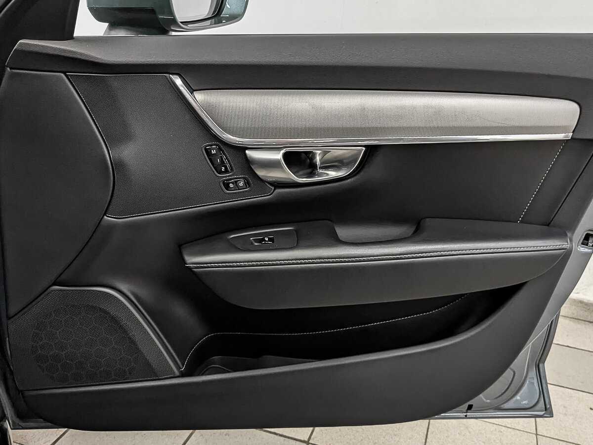 Б/У Вольво В90 Кросс Кантри 2018 года. Фото: #23