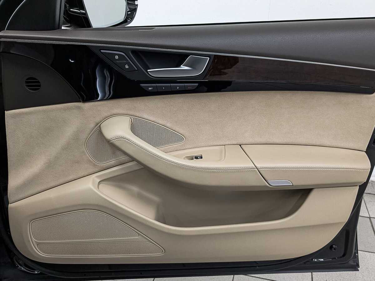 Б/У Ауди А8 2014 года. Фото: #23