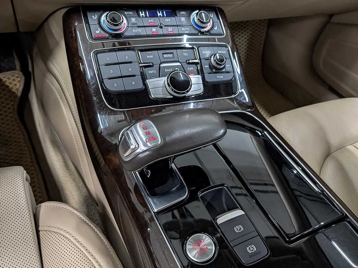 Б/У Ауди А8 2014 года. Фото: #28