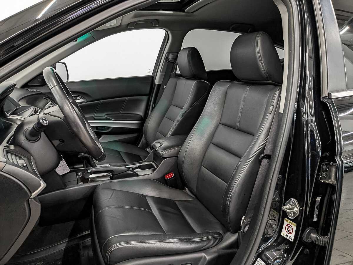 Б/У Хонда Кросстур 2014 года. Фото: #17