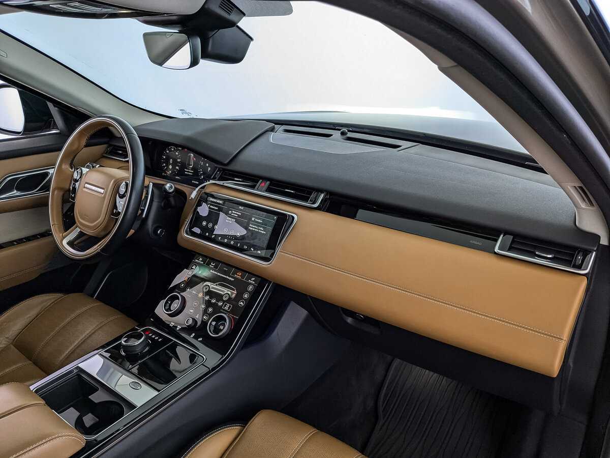 Б/У Лэнд Ровер Рэнж Ровер Велар 2017 года. Фото: #12