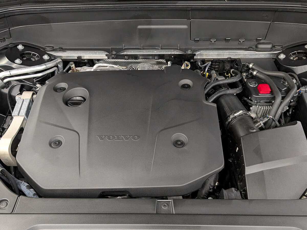 Б/У Вольво ИксЦ90 2020 года. Фото: #8