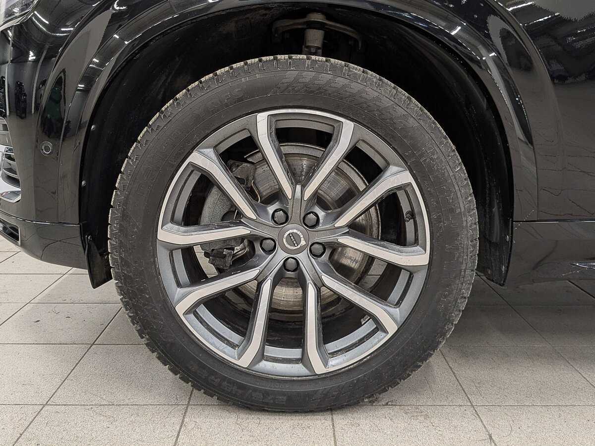 Б/У Вольво ИксЦ90 2020 года. Фото: #11