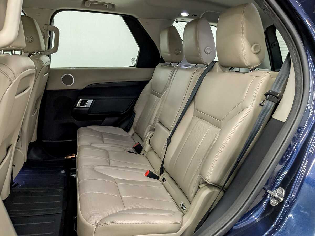 Б/У Лэнд Ровер Дискавери 2018 года. Фото: #11