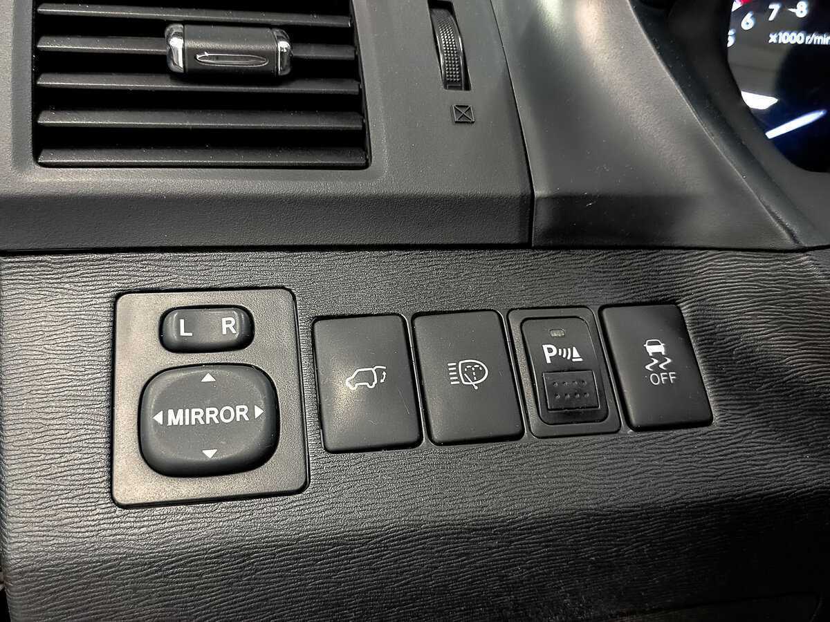 Б/У Тойота Венза 2013 года. Фото: #24