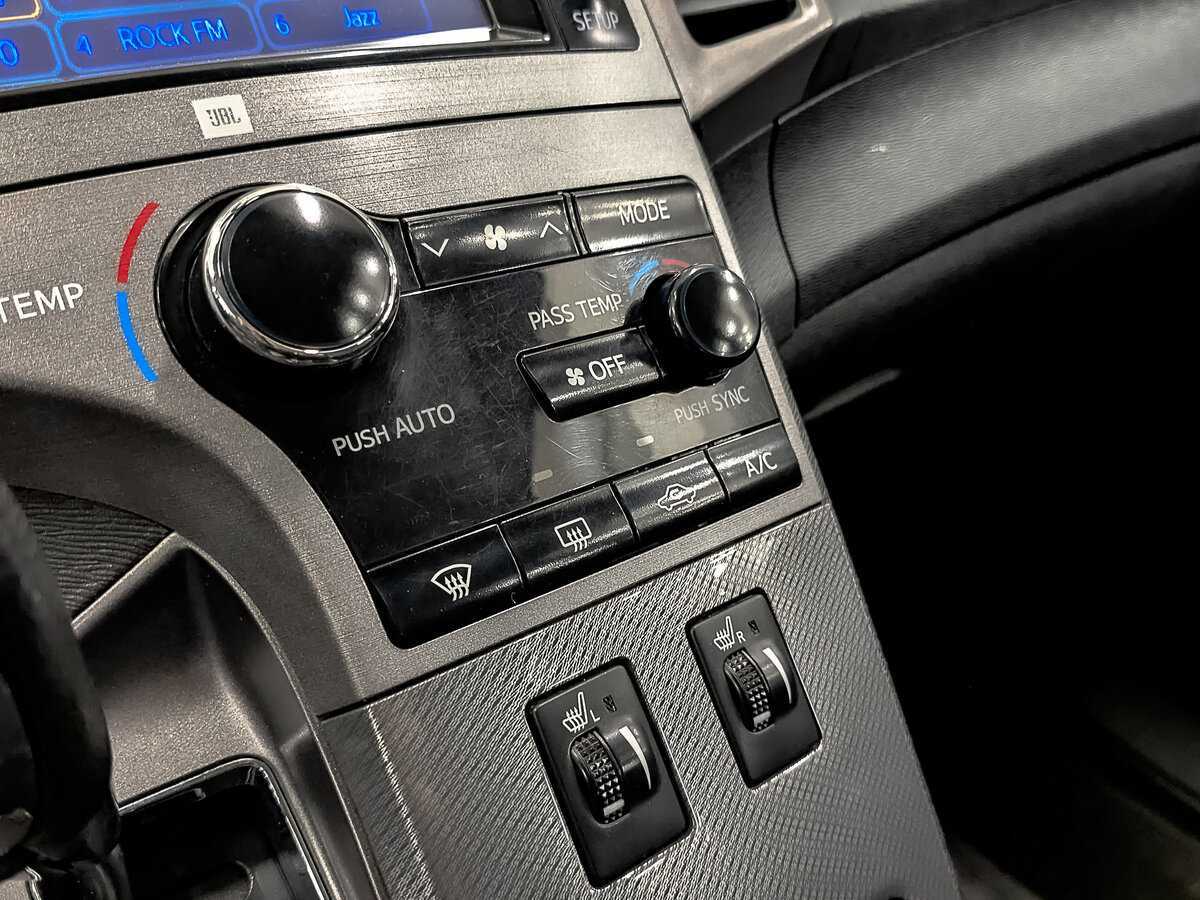 Б/У Тойота Венза 2013 года. Фото: #25