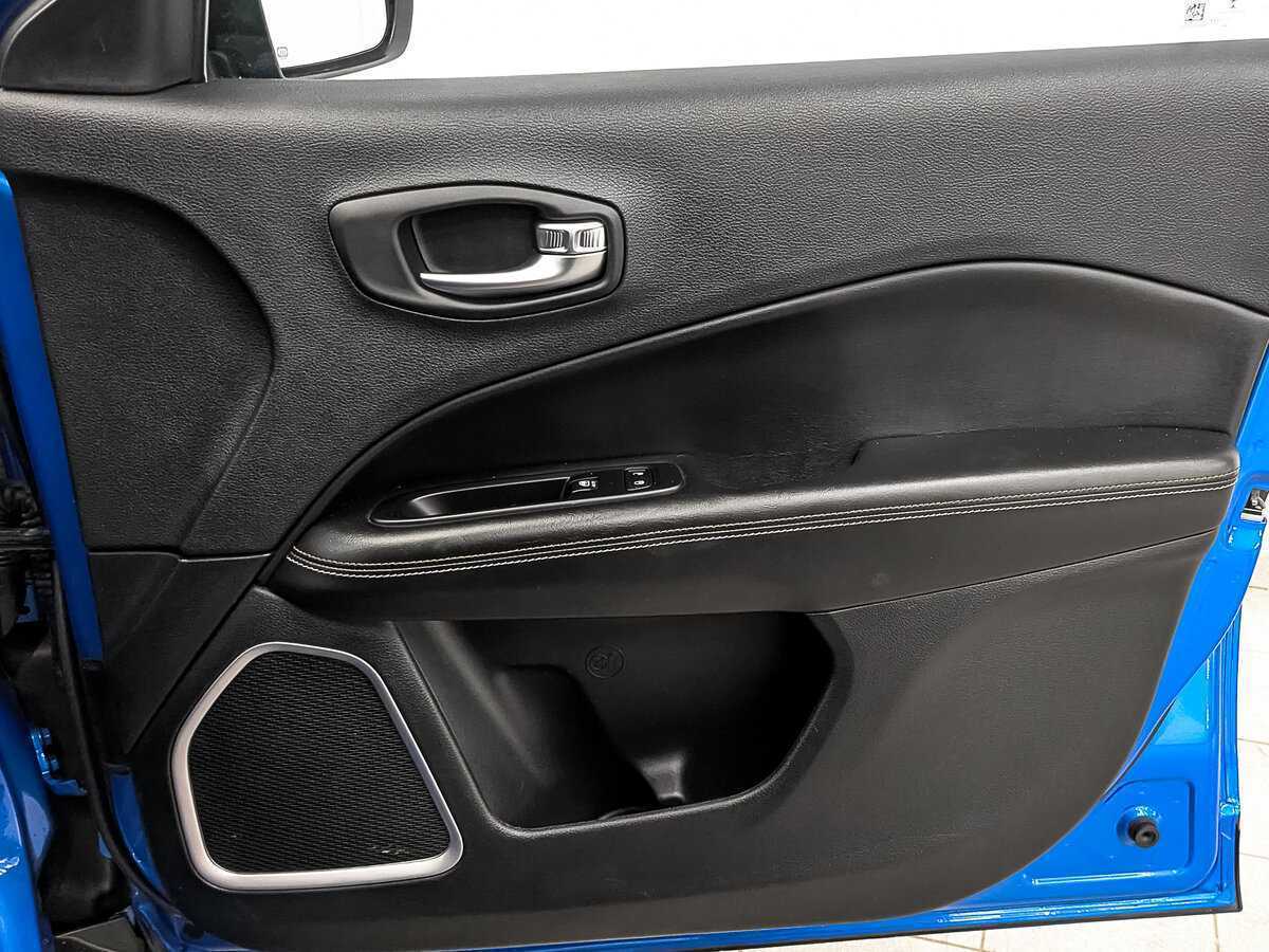 Б/У Джип Компасс 2018 года. Фото: #22