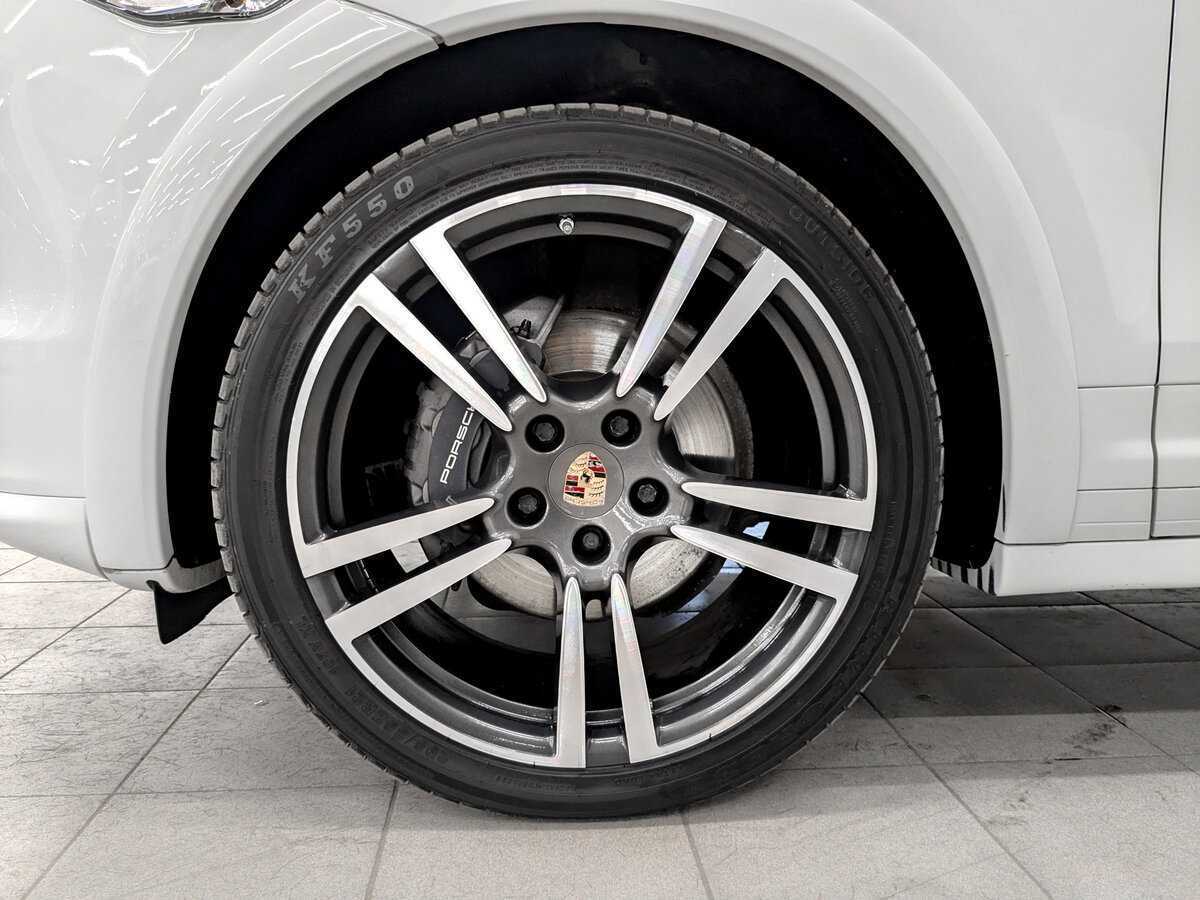 Б/У Порш Кайен 2013 года. Фото: #17