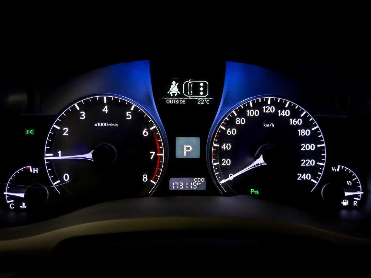 Б/У Лексус Р-Икс 2012 года. Фото: #12