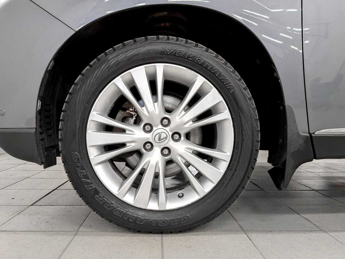 Б/У Лексус Р-Икс 2012 года. Фото: #17