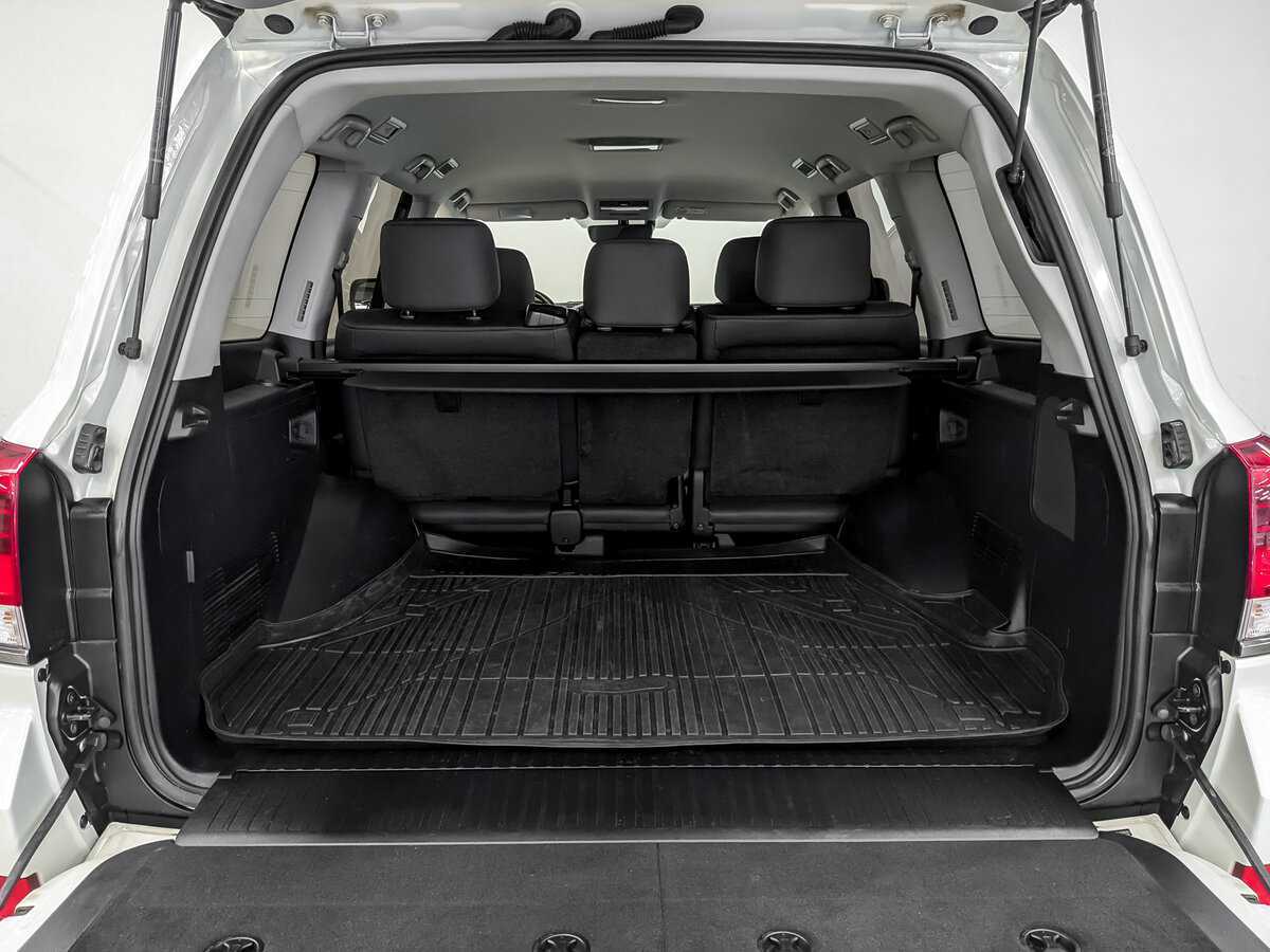 Б/У Тойота Лэнд Крузер 2020 года. Фото: #9