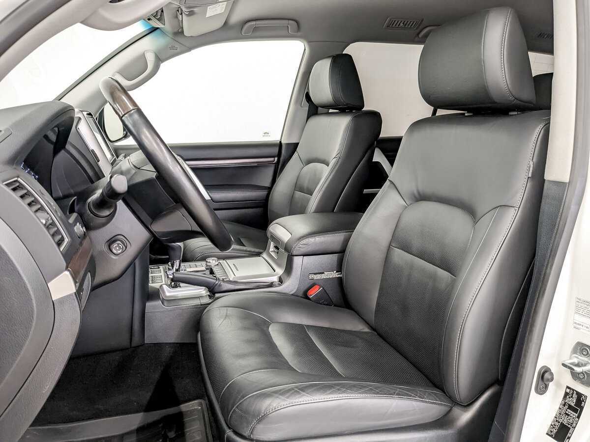 Б/У Тойота Лэнд Крузер 2020 года. Фото: #19