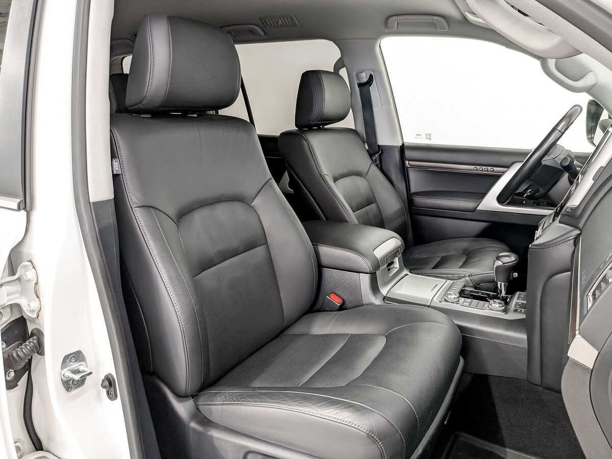 Б/У Тойота Лэнд Крузер 2020 года. Фото: #23