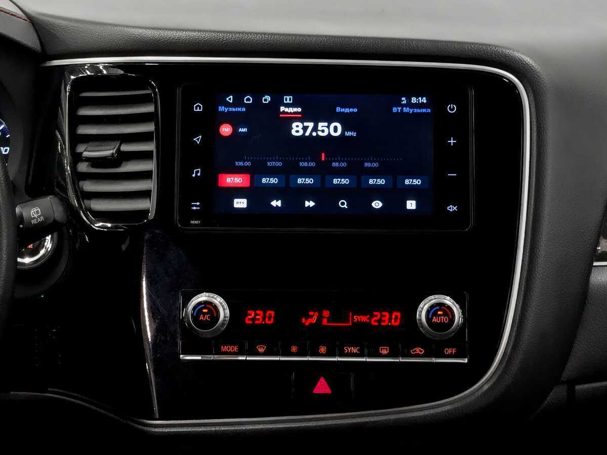 Б/У Митсубиши Оутлэндер 2021 года. Фото: #14