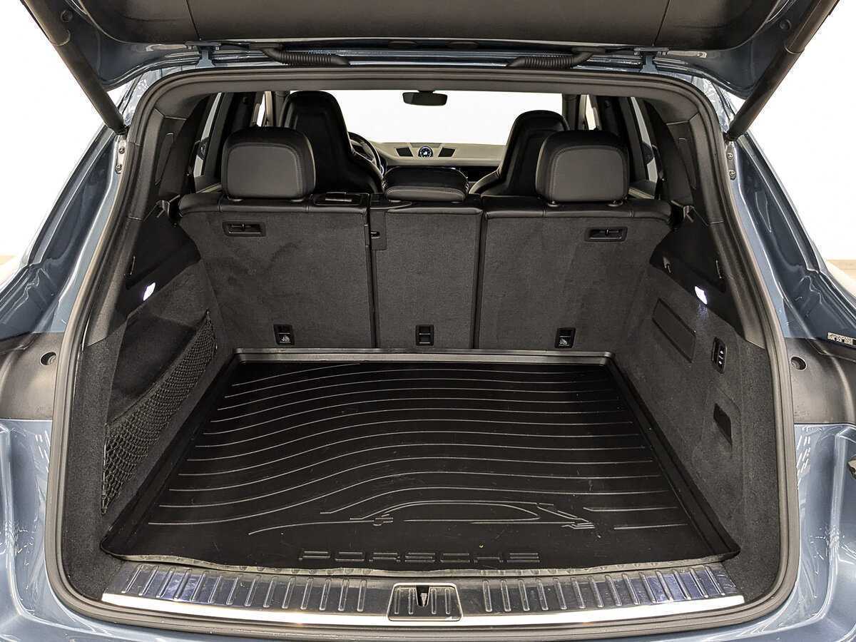 Б/У Порш Кайен 2019 года. Фото: #8