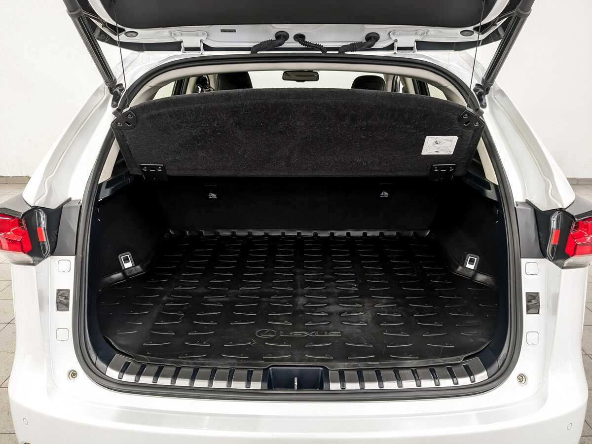 Б/У Лексус Н-Икс 2021 года. Фото: #9