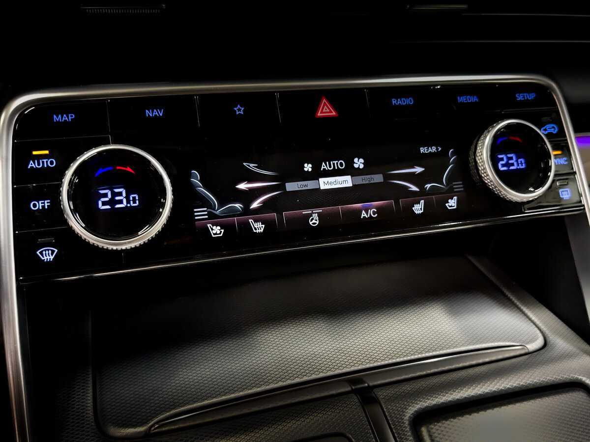 Б/У Генезис ГВ80 2021 года. Фото: #25