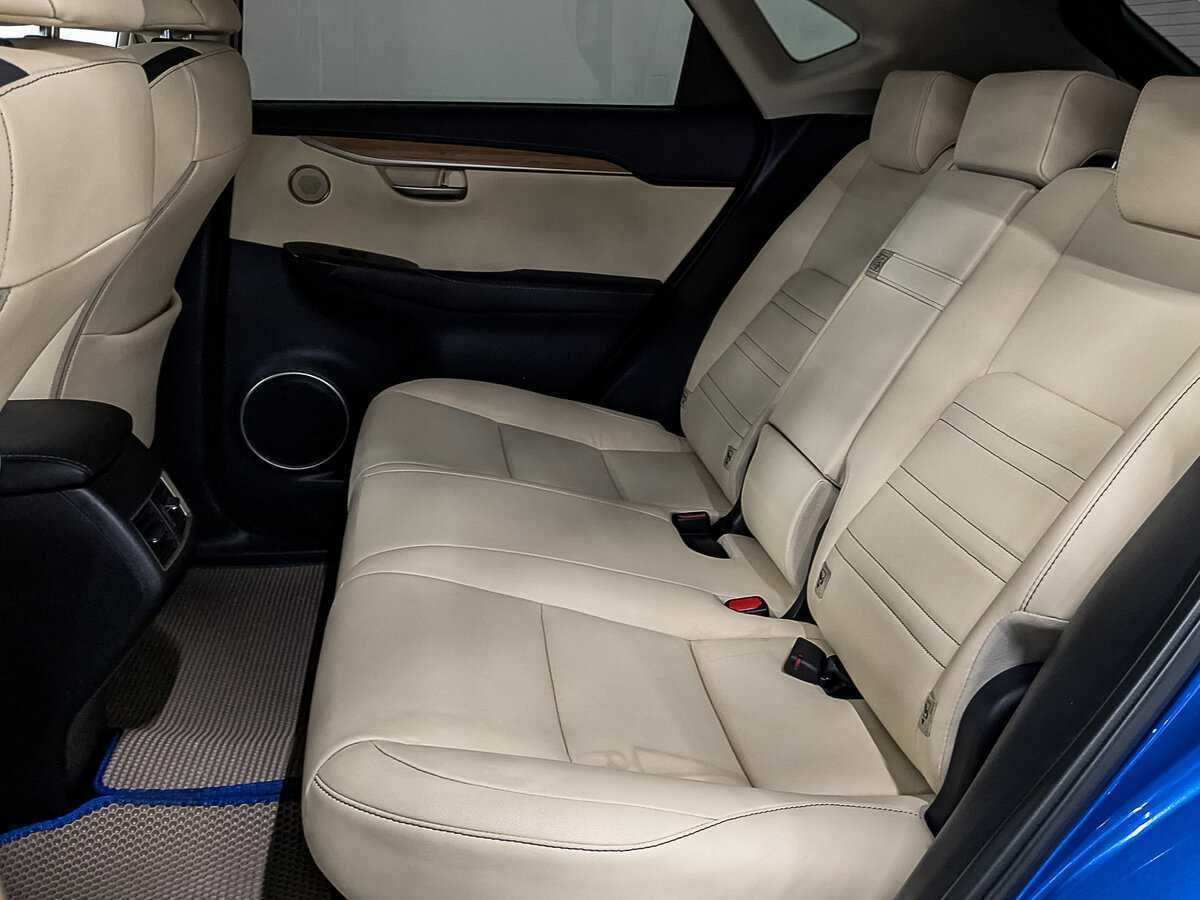 Б/У Лексус Н-Икс 2016 года. Фото: #17