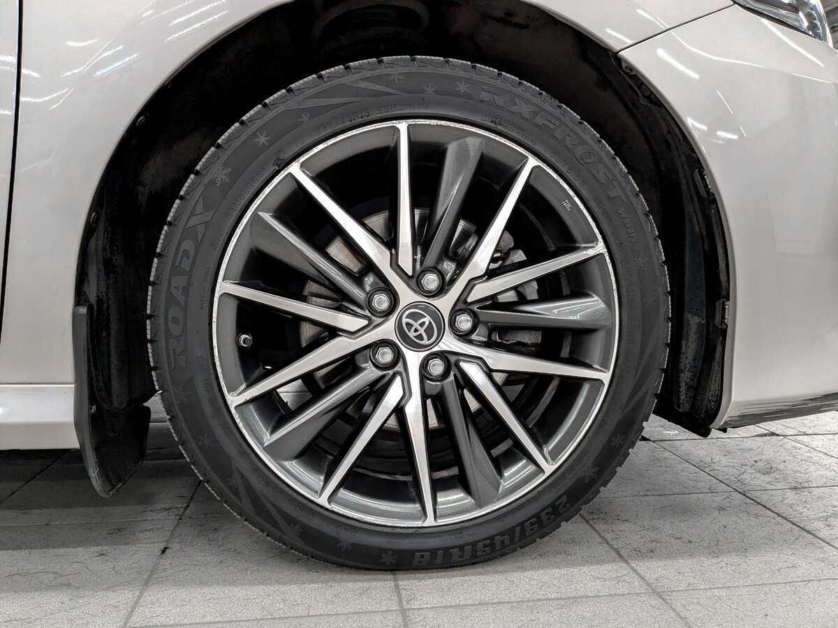 Б/У Тойота Камри 2022 года. Фото: #17