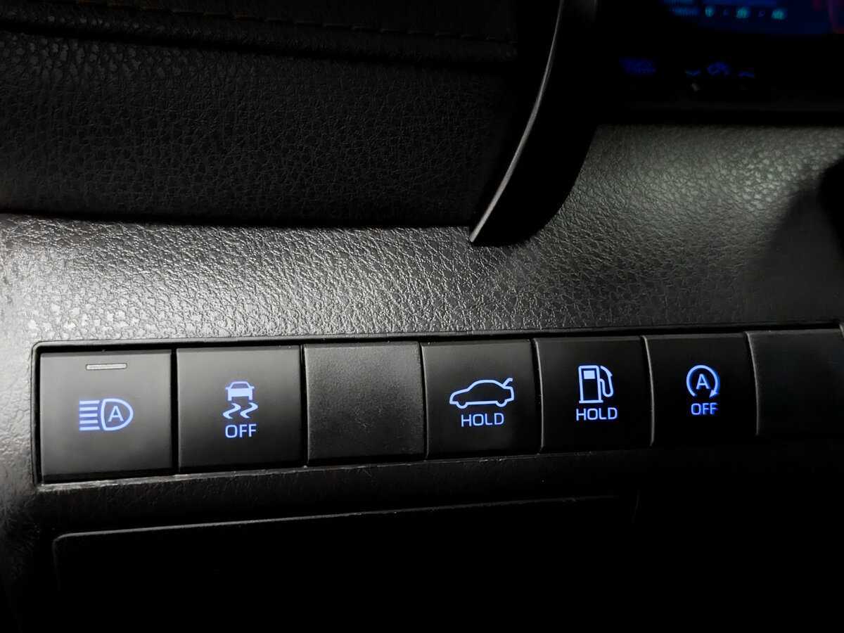 Б/У Тойота Камри 2022 года. Фото: #29