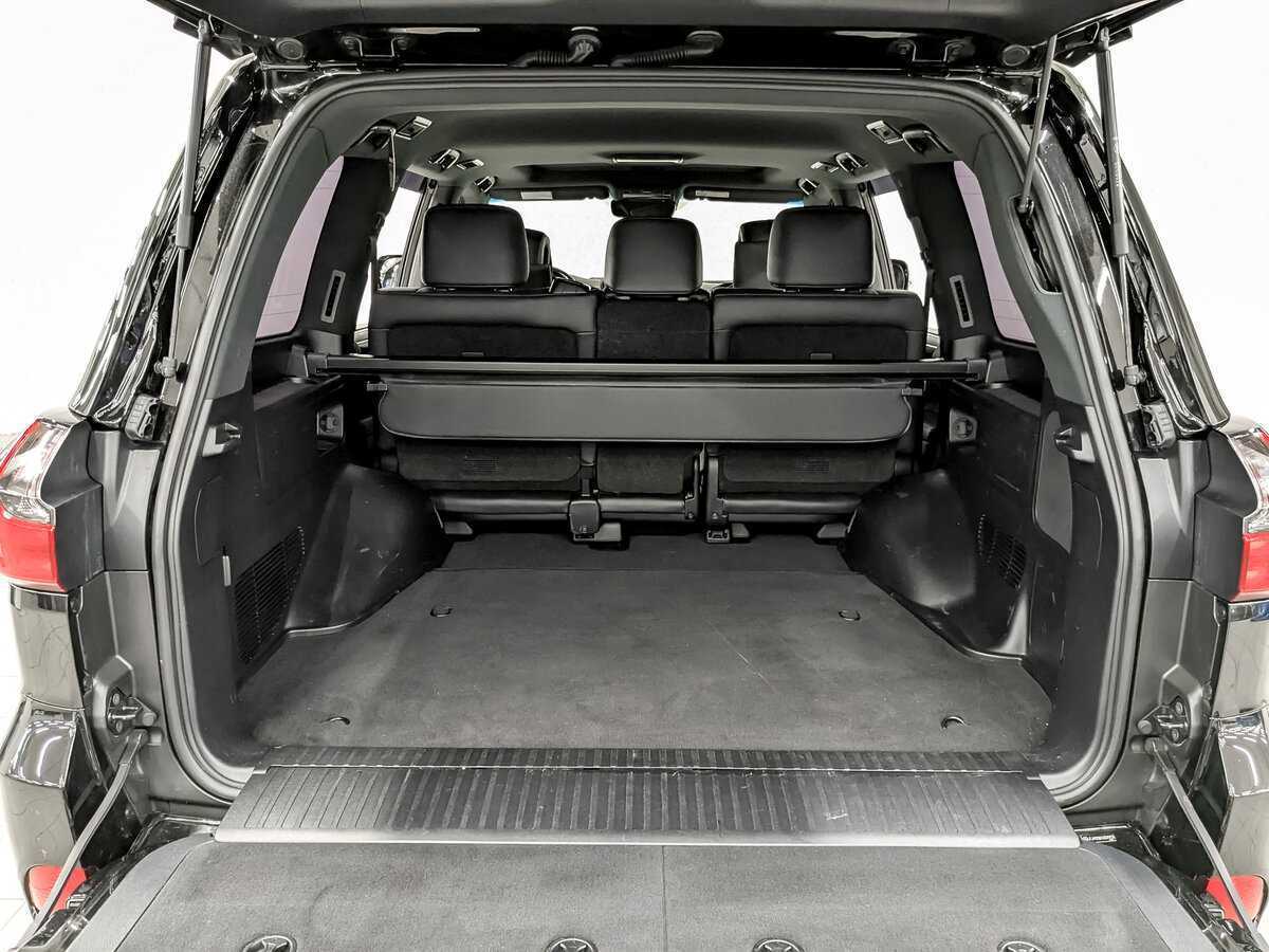 Б/У Лексус Л-Икс 2021 года. Фото: #9