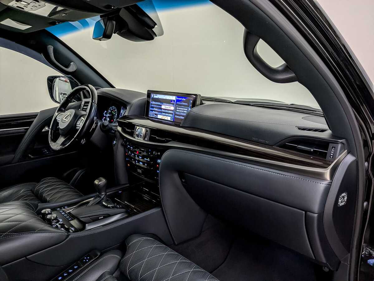 Б/У Лексус Л-Икс 2021 года. Фото: #10