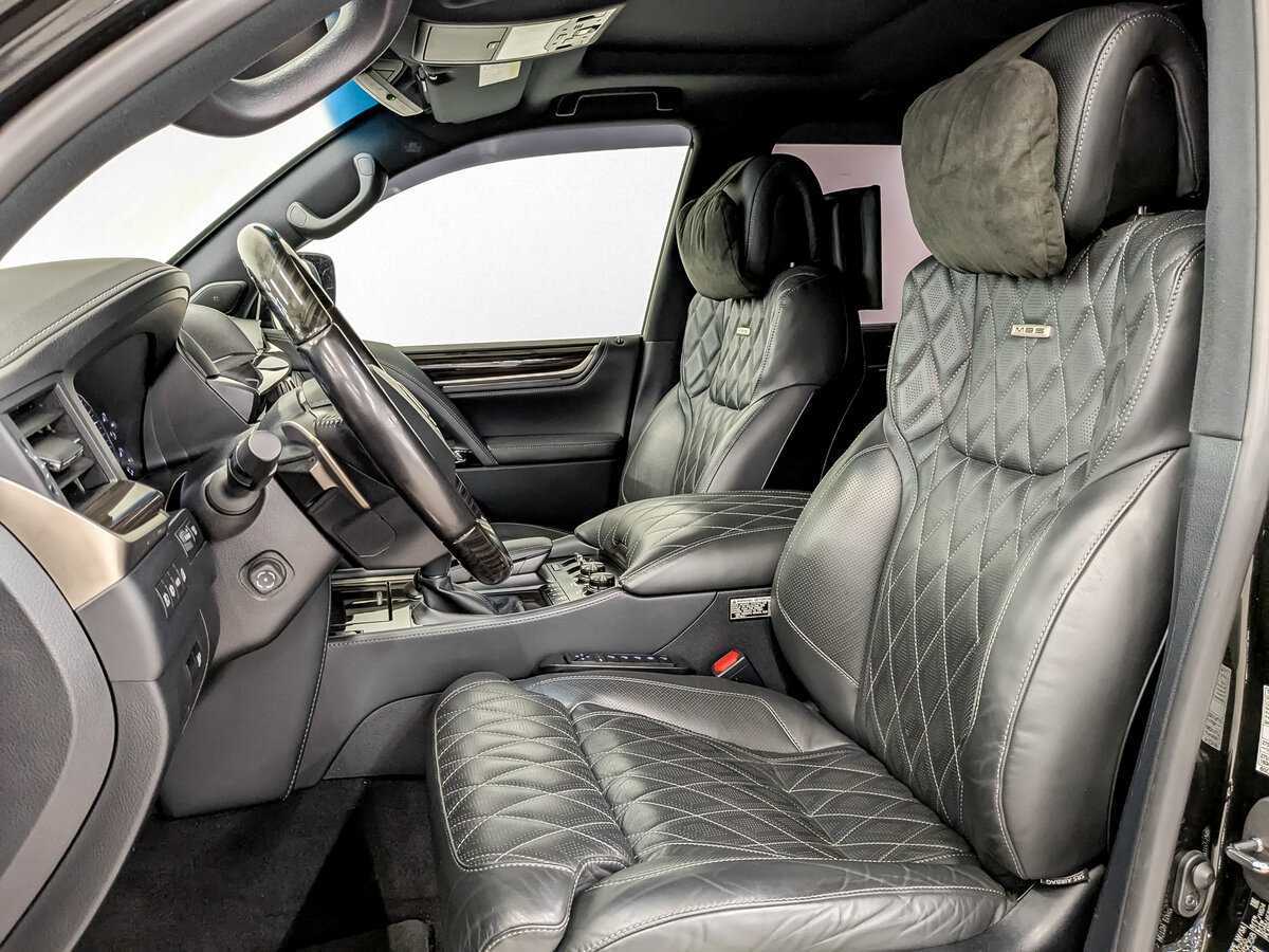 Б/У Лексус Л-Икс 2021 года. Фото: #23