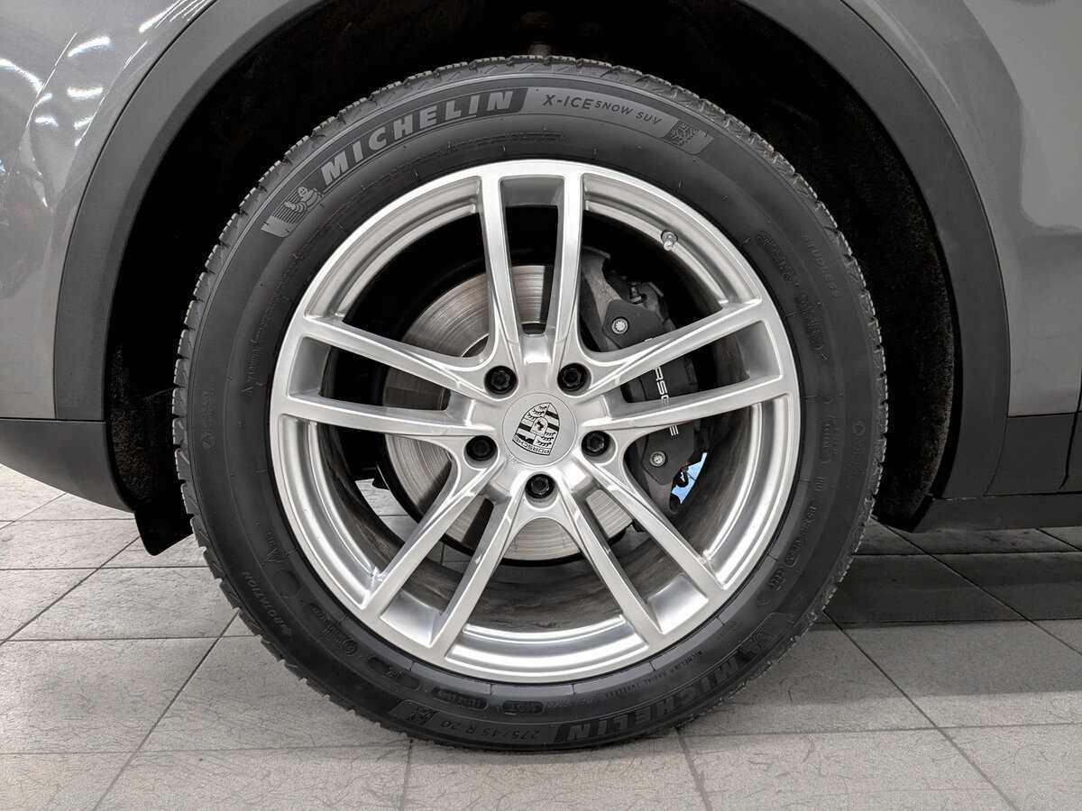 Б/У Порш Кайен 2020 года. Фото: #17