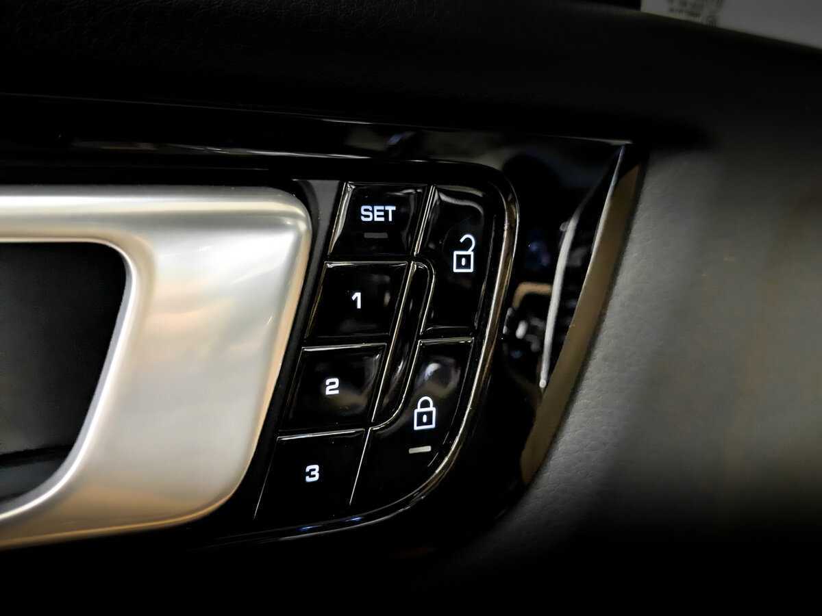 Б/У Порш Кайен 2020 года. Фото: #21