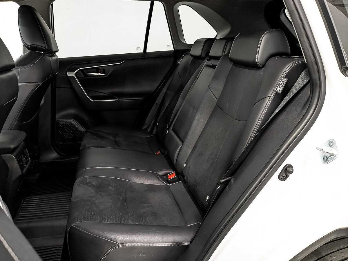 Б/У Тойота Рав4 2021 года. Фото: #15