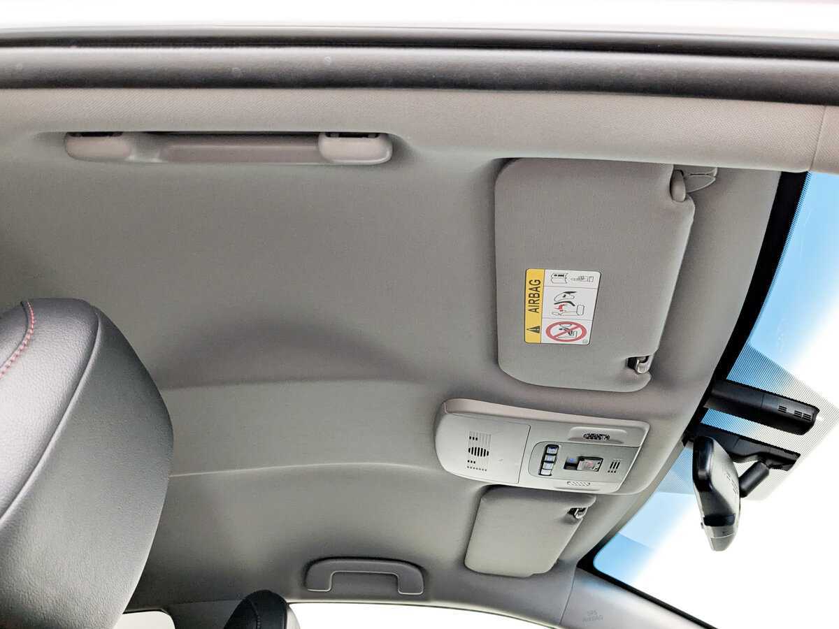 Б/У Тойота Камри 2022 года. Фото: #22