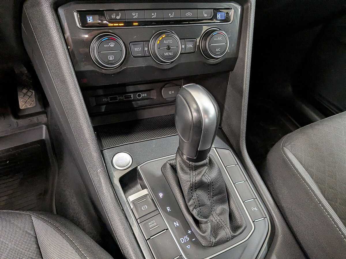 Б/У Фольксваген Тигуан 2020 года. Фото: #20