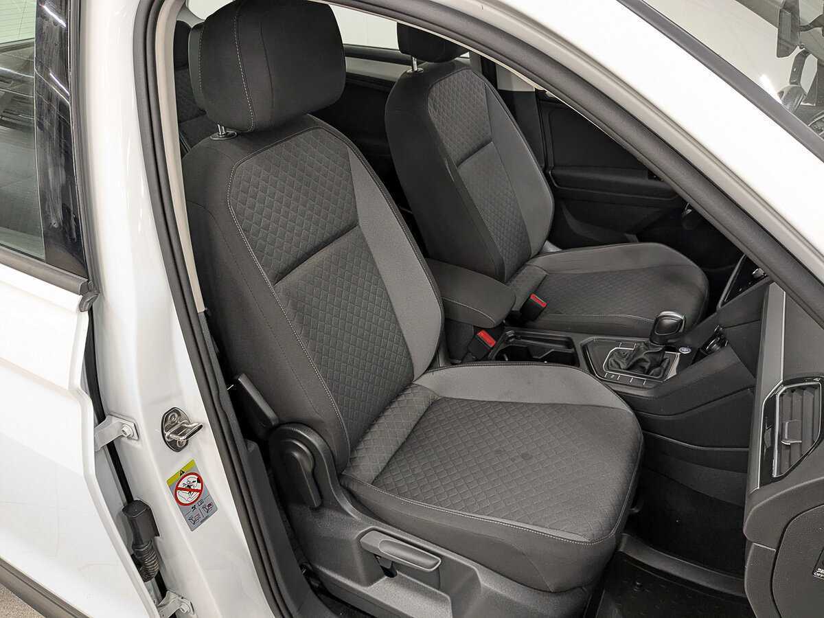 Б/У Фольксваген Тигуан 2020 года. Фото: #23