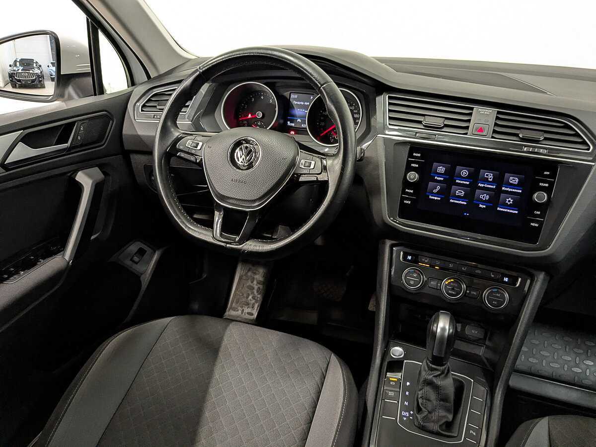 Б/У Фольксваген Тигуан 2020 года. Фото: #26