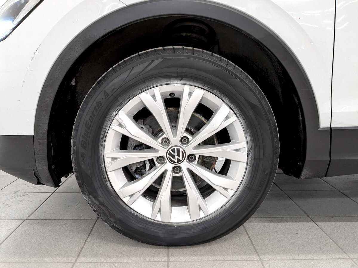 Б/У Фольксваген Тигуан 2021 года. Фото: #16