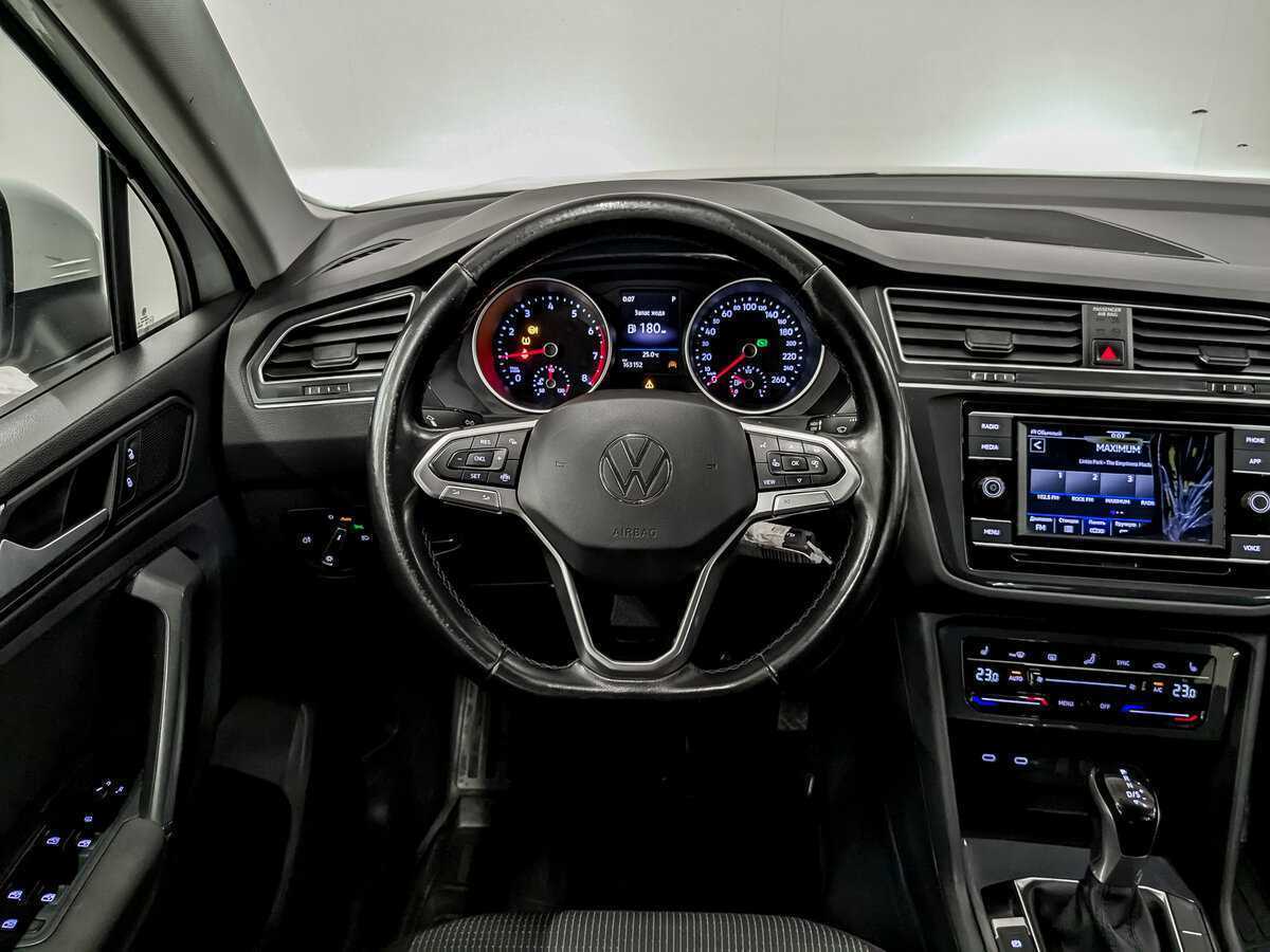 Б/У Фольксваген Тигуан 2021 года. Фото: #19