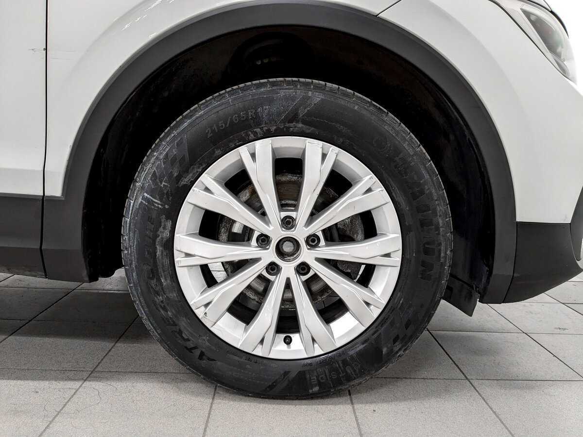 Б/У Фольксваген Тигуан 2021 года. Фото: #16